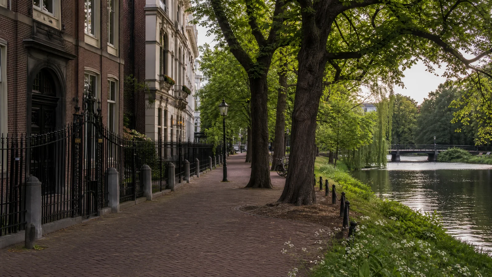 Realistic Haarlem editorial image for Patronaat on Zijlsingel: sound and passage